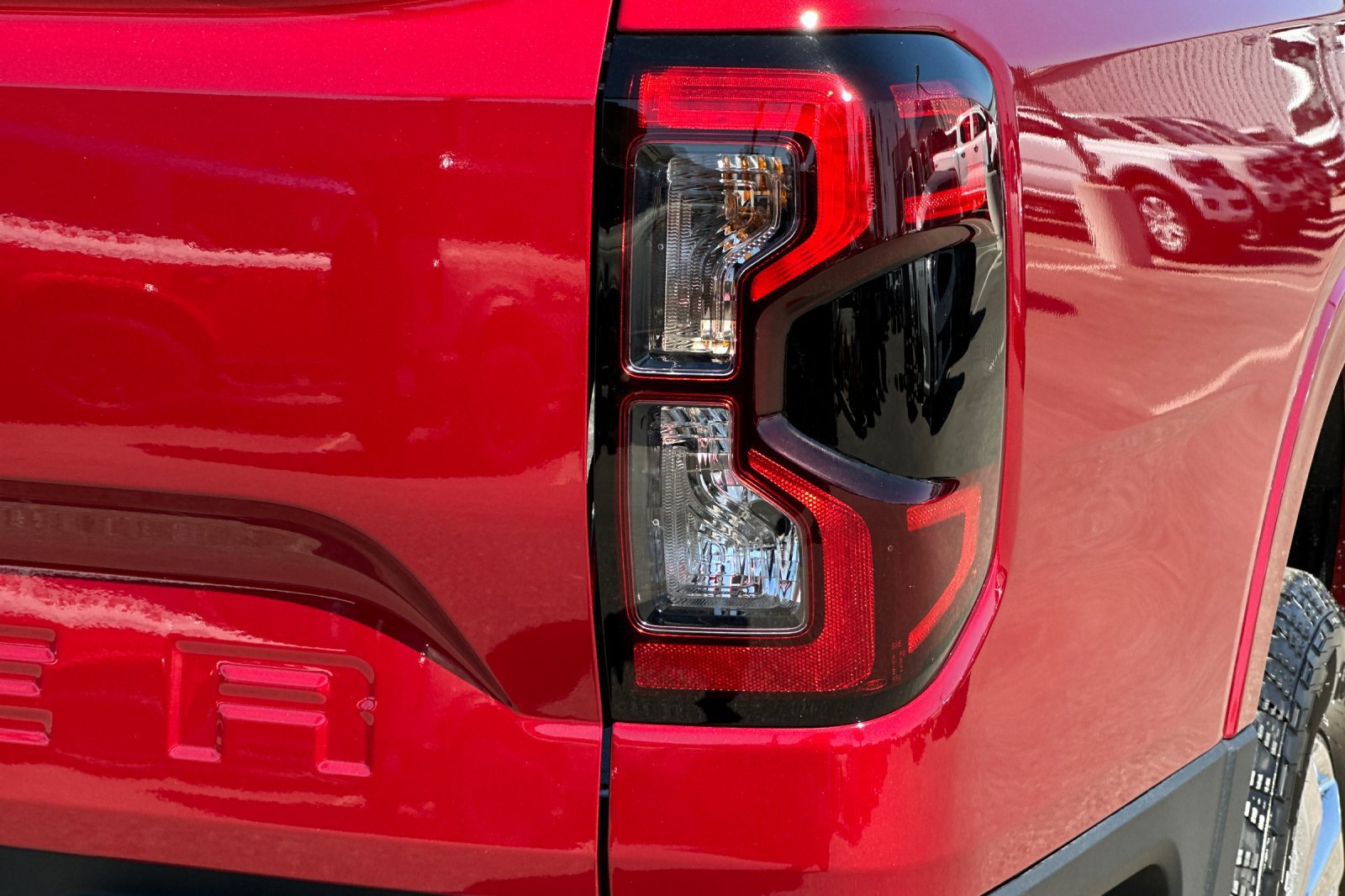 New 2026 Ford Ranger Lariat w/ Chrome Accent Package RWD image 25
