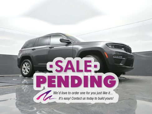 Used 2023 Jeep Grand Cherokee Limited image 37