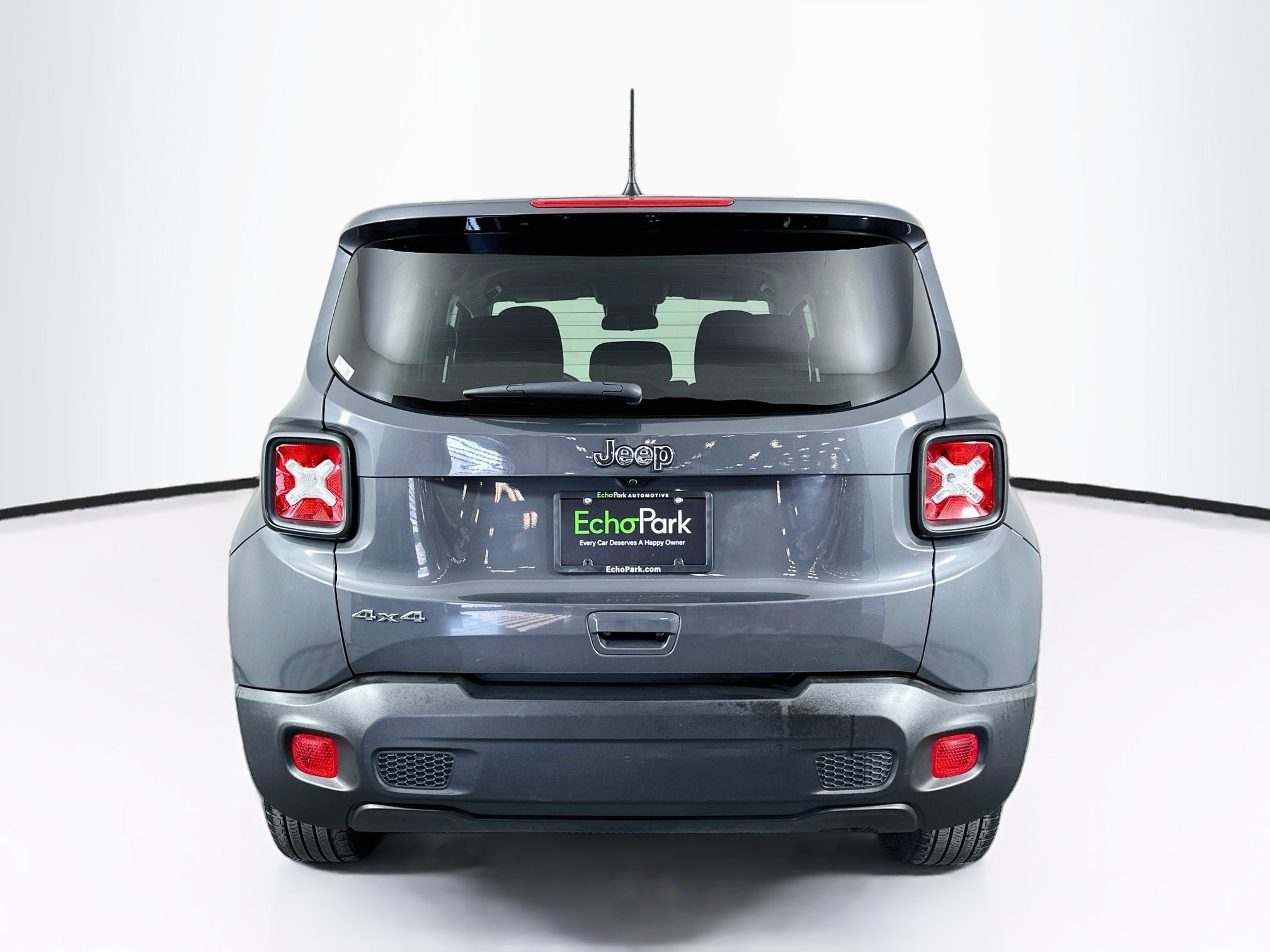 Used 2023 Jeep Renegade Latitude AWD/4WD image 7