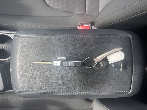 Used 2025 Kia Sportage LX image 21