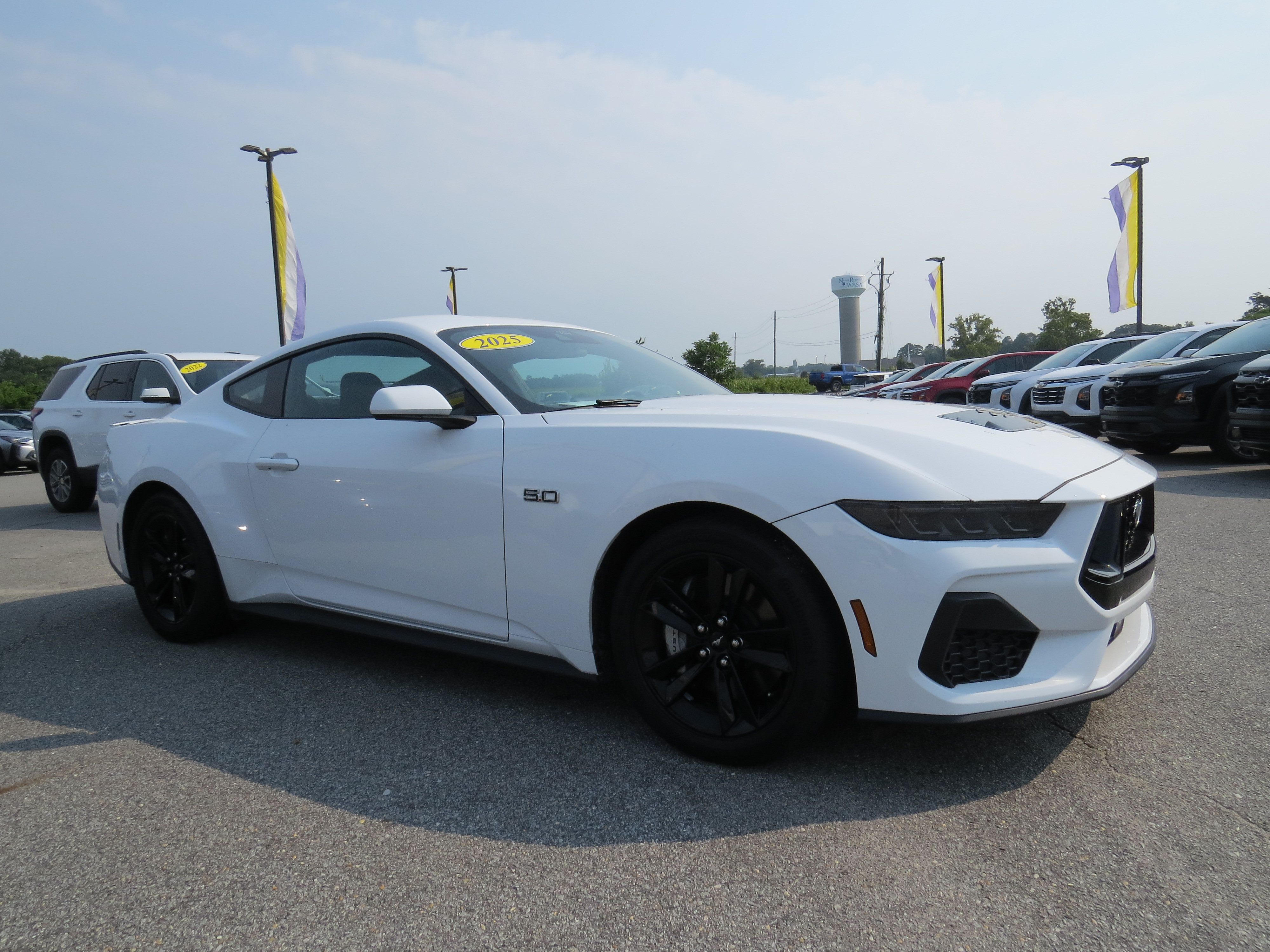 Used 2025 Ford Mustang GT RWD image 10