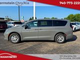 New 2025 Chrysler Pacifica Select image 4