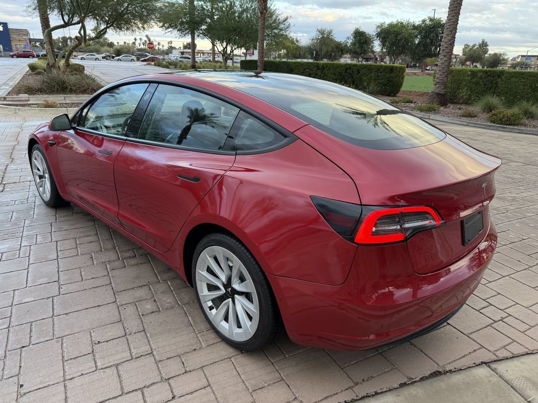 Used 2022 Tesla Model 3 Long Range AWD/4WD image 4