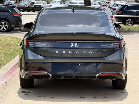 Used 2025 Hyundai Sonata SEL FWD image 5
