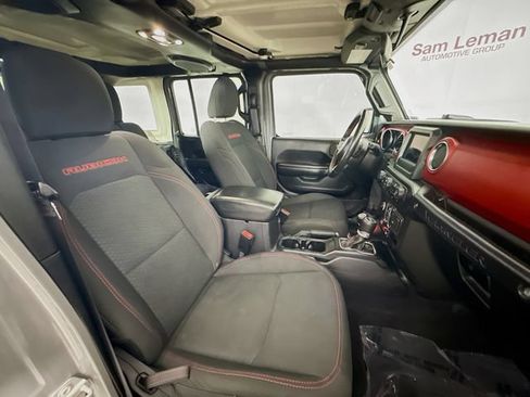 Used 2021 Jeep Wrangler Unlimited Rubicon w/ Cold Weather Group AWD/4WD image 26