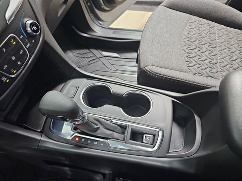 Certified 2024 Chevrolet Equinox LT w/ LPO, Floor Liner Package image 30