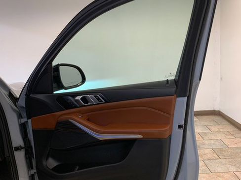 Used 2023 BMW X7 xDrive40i w/ M Sport Package AWD/4WD image 75