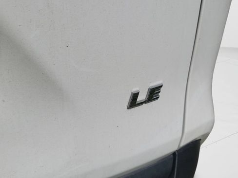 Used 2024 Toyota RAV4 LE FWD image 10