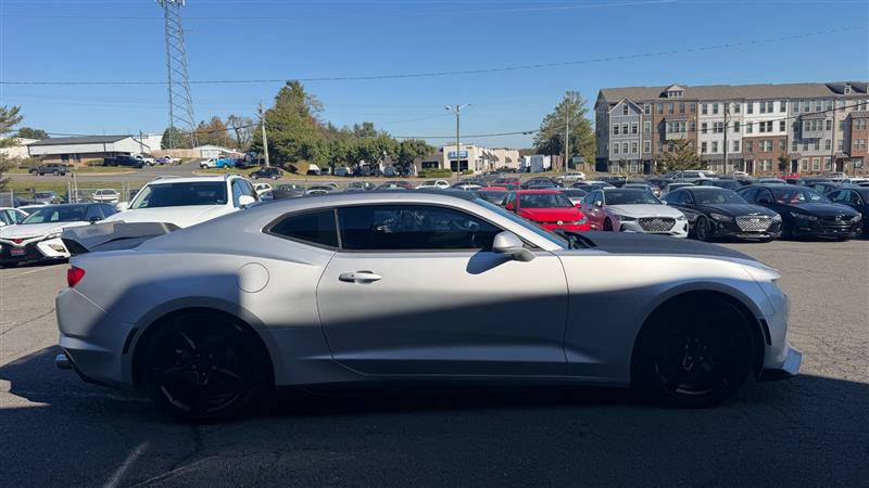 Used 2019 Chevrolet Camaro LT RWD image 4