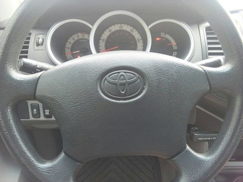 Used 2011 Toyota Tacoma 4x4 Regular Cab image 22