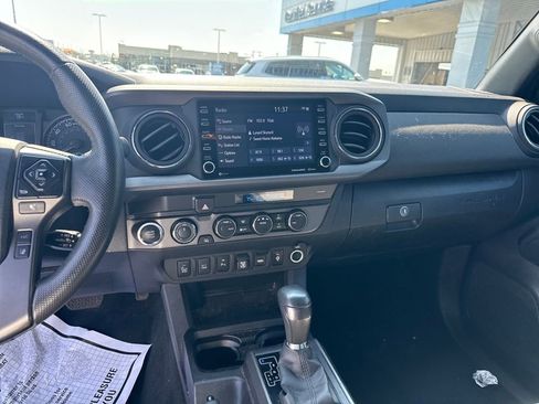 Used 2023 Toyota Tacoma TRD Off-Road image 22