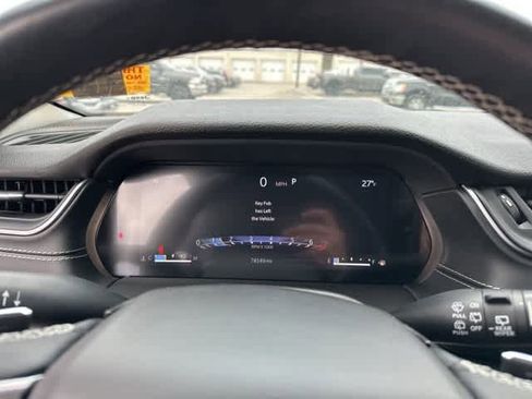 Used 2022 Jeep Grand Cherokee L Laredo w/ Luxury Tech Group I image 9