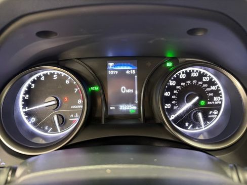 Used 2024 Toyota Camry SE FWD image 23