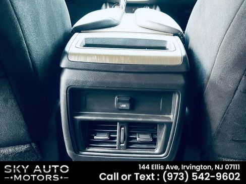 Used 2018 Nissan Murano SV w/ Premium Package image 15