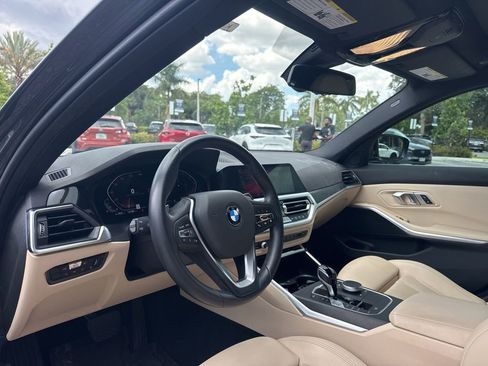 Used 2022 BMW 330i Sedan w/ Driving Assistance Package RWD image 16