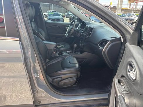 Used 2020 Jeep Cherokee Latitude Plus FWD image 57
