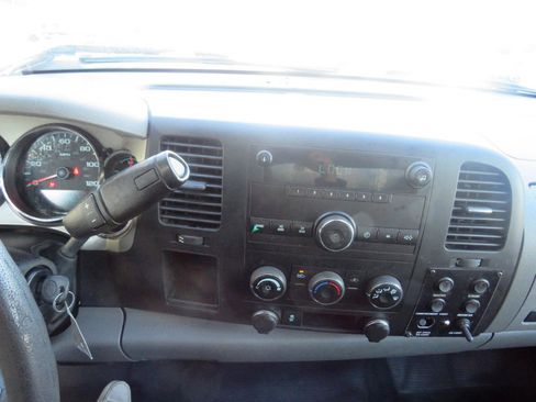 Used 2012 Chevrolet Silverado 2500 W/T RWD image 14