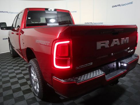 New 2026 RAM 2500 Laramie w/ Sport Appearance Package AWD/4WD image 9