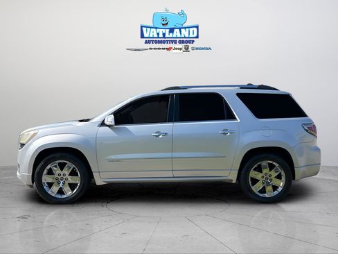 Used 2014 GMC Acadia Denali image 2