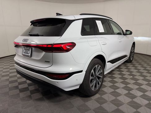 Used 2025 Audi Q6 e-tron Premium w/ Convenience Package AWD/4WD image 9