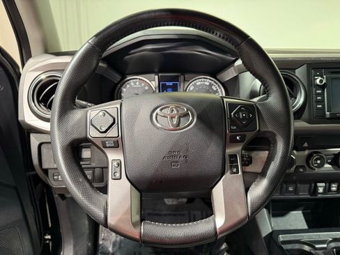 Used 2019 Toyota Tacoma SR5 image 20