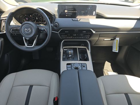 Certified 2025 MAZDA CX-70 Plug-In Hybrid w/ Premium Pkg AWD/4WD image 8