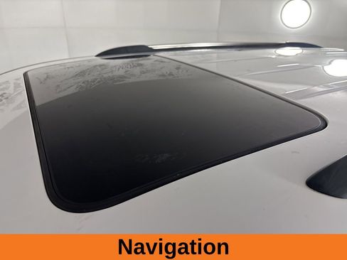 Used 2022 Jeep Grand Cherokee Limited image 8