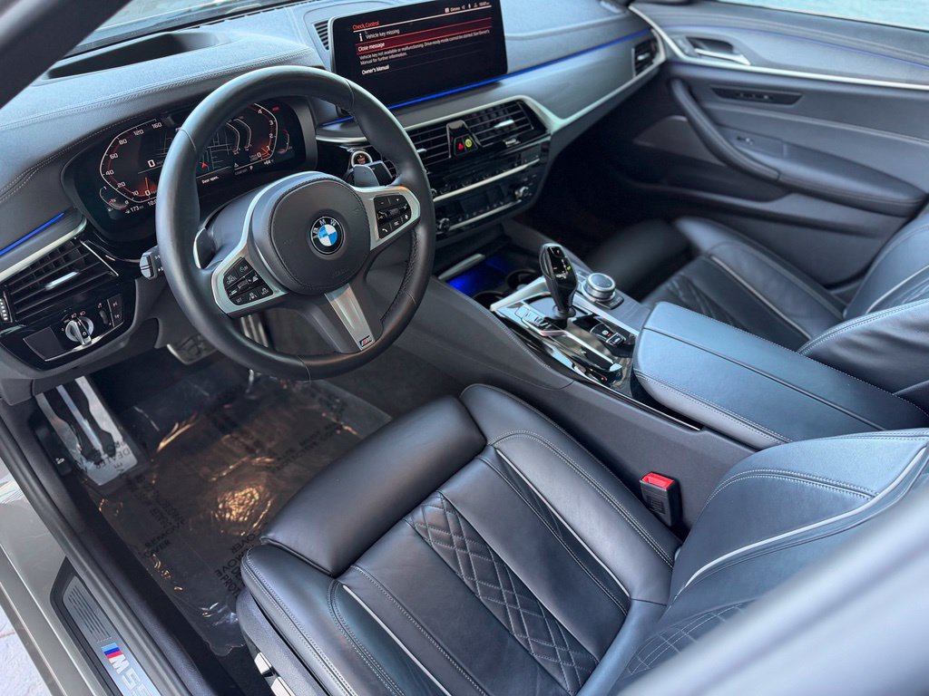 Used 2022 BMW M550i xDrive AWD/4WD image 10