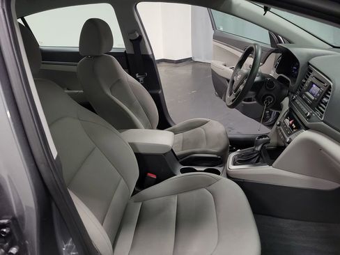Used 2018 Hyundai Elantra SE w/ Cargo Package image 21