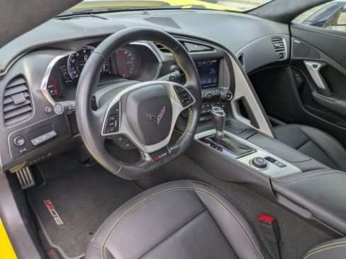 Used 2016 Chevrolet Corvette Z06 w/ 3LZ Preferred Equipment Group RWD image 20