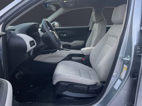 Certified 2024 Honda HR-V LX image 9