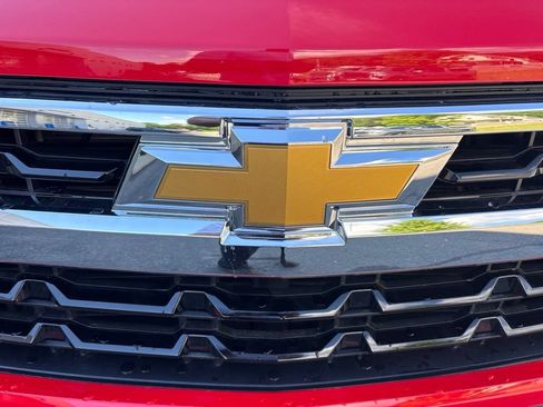 Used 2025 Chevrolet Silverado 1500 LT AWD/4WD image 20