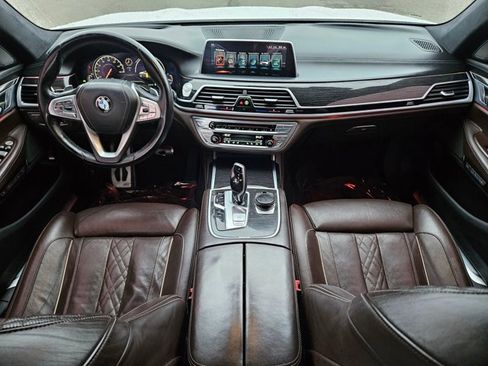 Used 2016 BMW 750i xDrive image 19