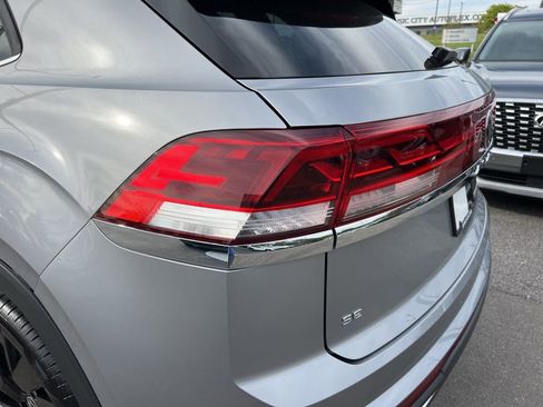 New 2026 Volkswagen Atlas Cross Sport SE FWD image 12