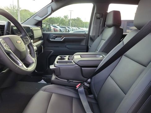 New 2026 Chevrolet Silverado 1500 LT w/ Leather Package RWD image 7
