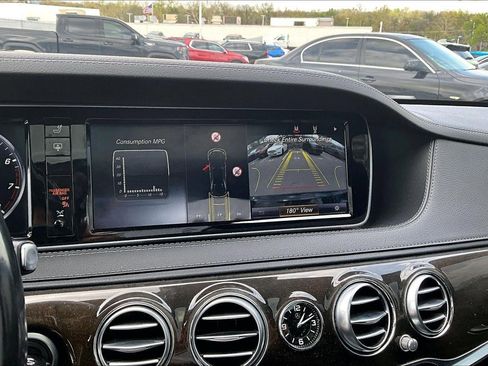 Used 2016 Mercedes-Benz S 550 Sedan image 19