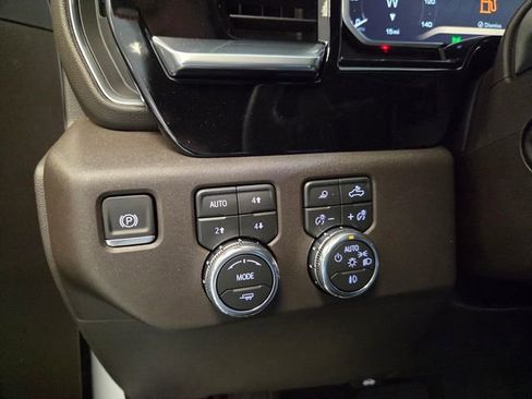 New 2026 GMC Sierra 1500 SLT w/ SLT Premium Package image 28