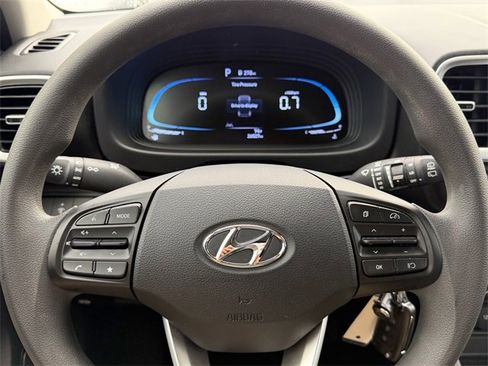 Used 2023 Hyundai Venue SE w/ Cargo Package image 19