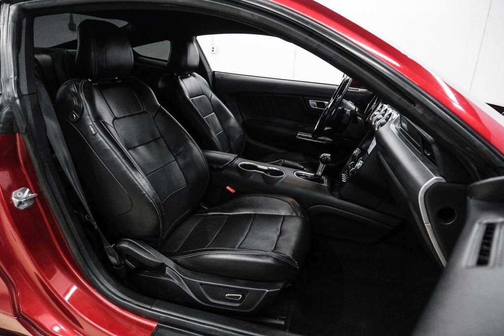 Used 2019 Ford Mustang Coupe RWD image 34