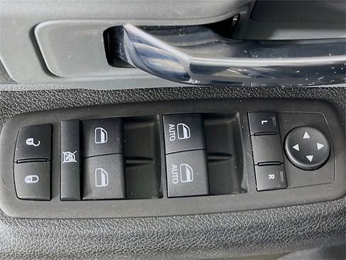 Used 2024 RAM 1500 Classic SLT image 18