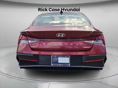 Used 2024 Hyundai Elantra Limited image 6