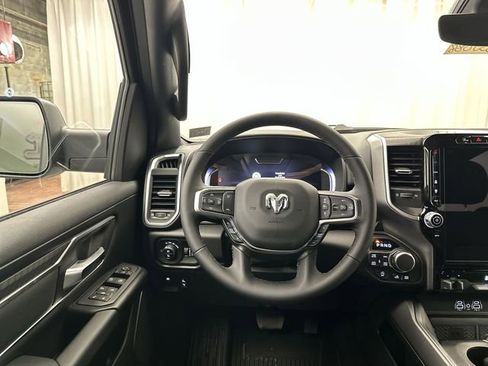 New 2026 RAM 1500 Big Horn AWD/4WD image 13
