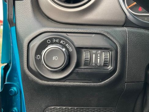 Used 2020 Jeep Wrangler Unlimited Sport AWD/4WD image 10