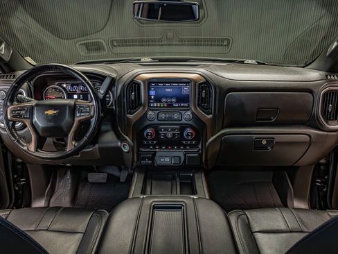 Used 2022 Chevrolet Silverado 1500 High Country image 16