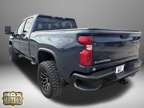 Used 2022 Chevrolet Silverado 2500 Custom w/ Custom Convenience Package AWD/4WD image 11
