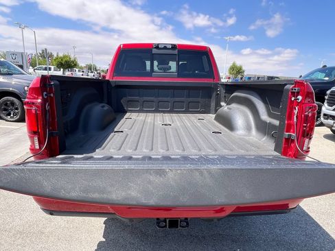 New 2026 RAM 3500 Laramie AWD/4WD image 17