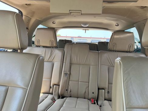 Used 2007 Lincoln Navigator Ultimate image 22