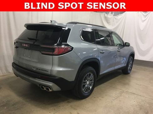 Used 2025 GMC Acadia Elevation image 4