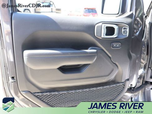 Used 2023 Jeep Wrangler Unlimited Rubicon 4xe AWD/4WD image 20