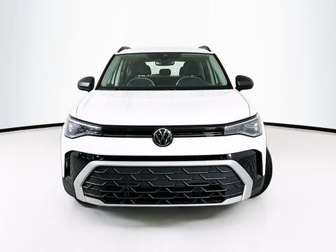 Used 2025 Volkswagen Taos S FWD image 5